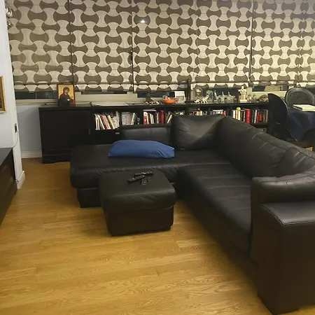 2br Blloku And Park Apartment